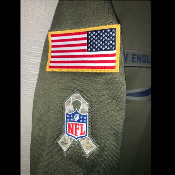 NIKE NFL Patriots SALUTE Service Hoodie YOUTH π¦ Limited Edution - Picture 3 of 8
